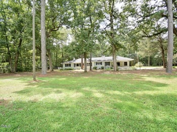 906 Perry Rd, Zebulon, NC 27597