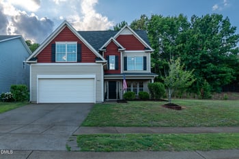 906 Ribbonleaf Ln, Fuquay Varina, NC 27526