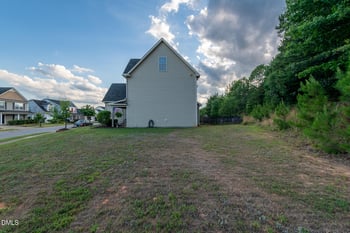 906 Ribbonleaf Ln, Fuquay Varina, NC 27526
