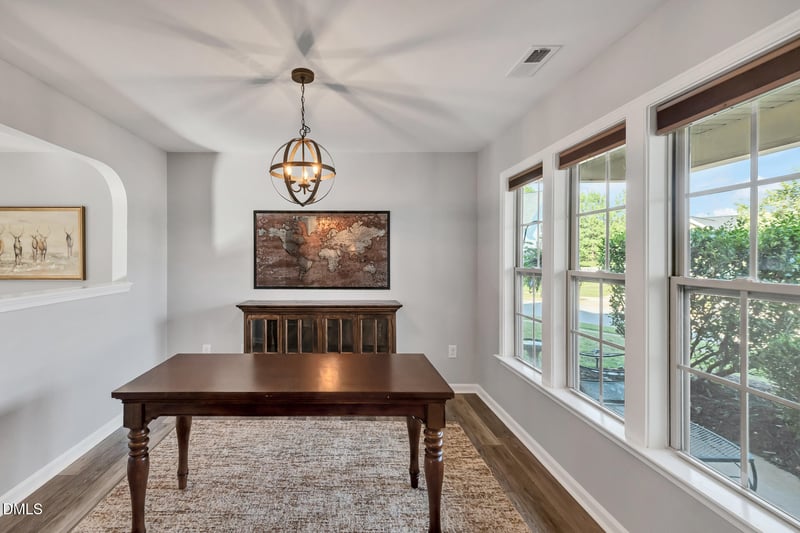 906 Ribbonleaf Ln, Fuquay Varina, NC 27526