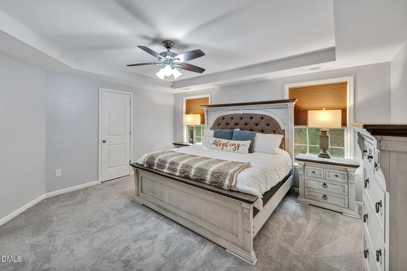 906 Ribbonleaf Ln, Fuquay Varina, NC 27526