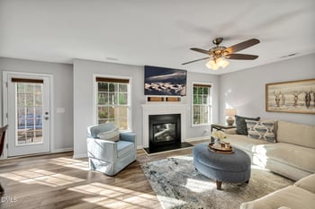 906 Ribbonleaf Ln, Fuquay Varina, NC 27526