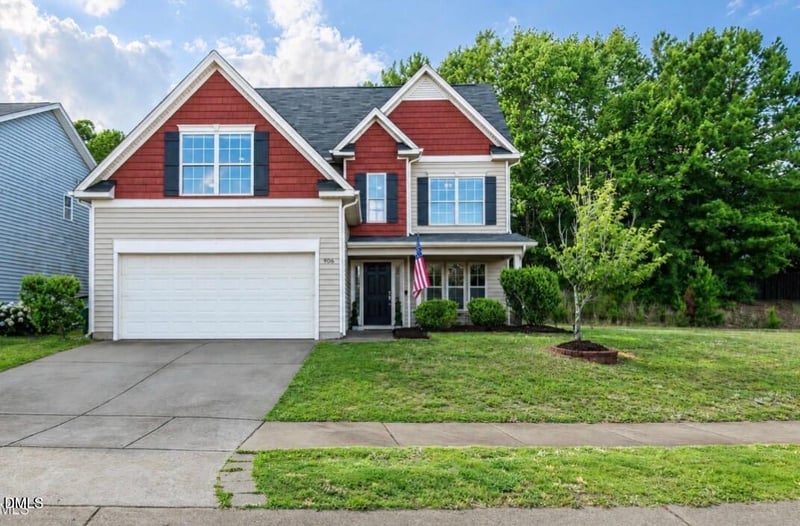 906 Ribbonleaf Ln, Fuquay Varina, NC 27526