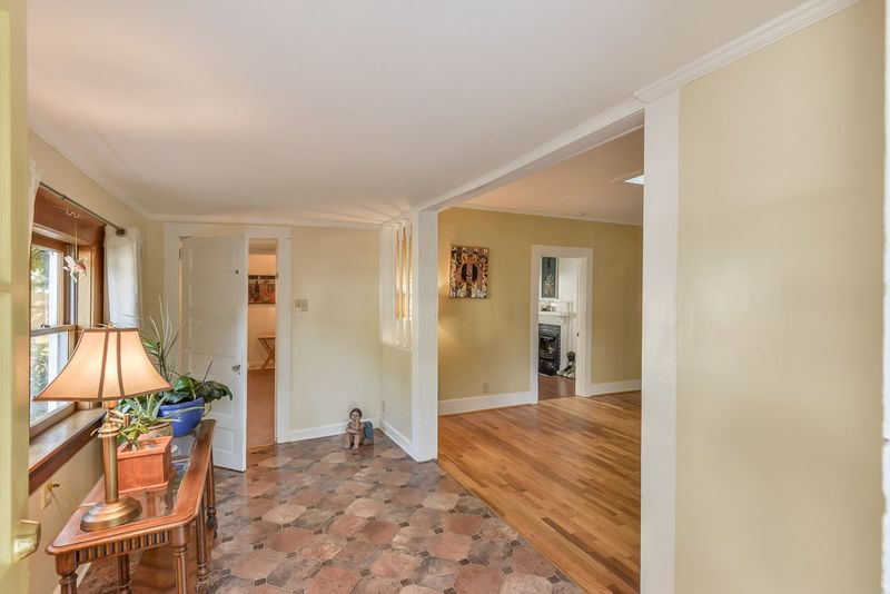 906 Rosehill Ave, Durham, NC 27705