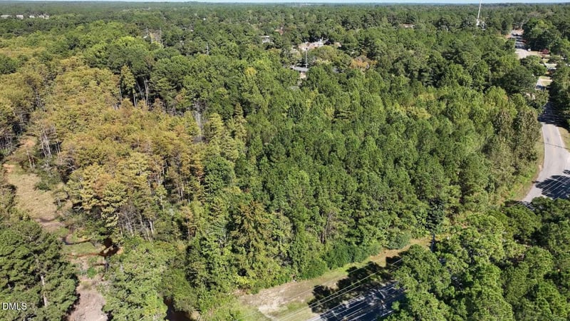 906 Shaw Mill Rd, Fayetteville, NC 28311