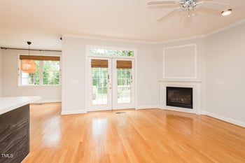 906 Stuart Dr, Mebane, NC 27302