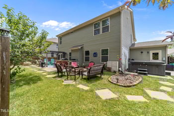 906 Sugar Tree Dr, Mebane, NC 27302