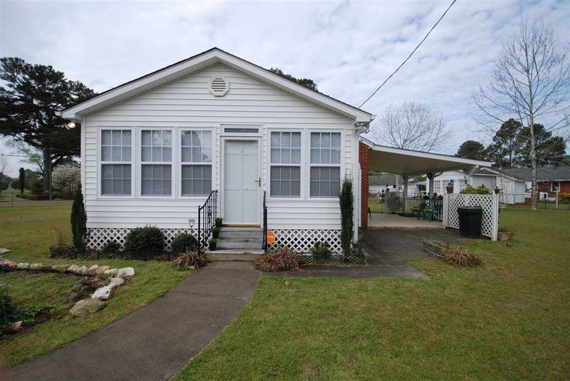 906 S Washington Ave, Dunn, NC 28334