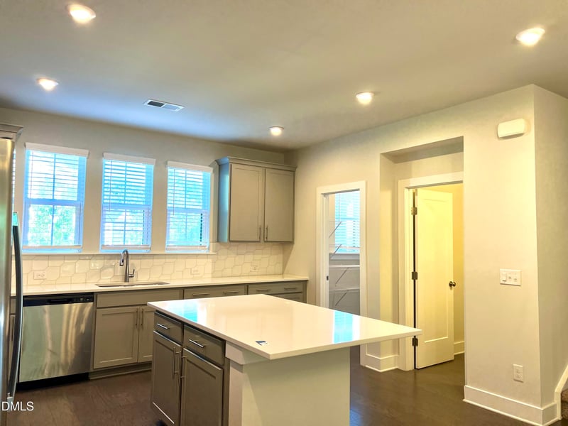 906 Waterside View Dr, Raleigh, NC 27606
