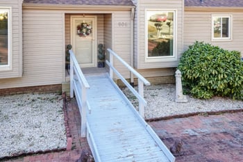 906 Windrace Trl, Sanford, NC 27332