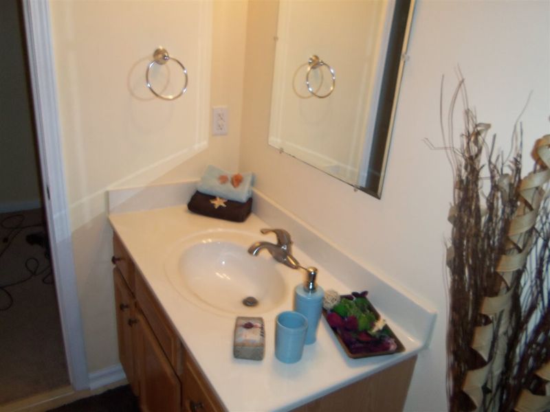 907 Bragg, Raleigh, NC 27610