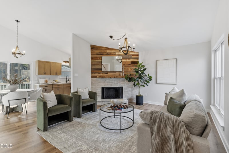 907 Castalia Dr, Cary, NC 27513