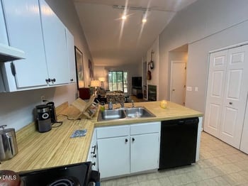 907 Chatham St #A, Cary, NC 27511