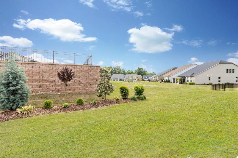 907 Dashwood Dr, Durham, NC 27703