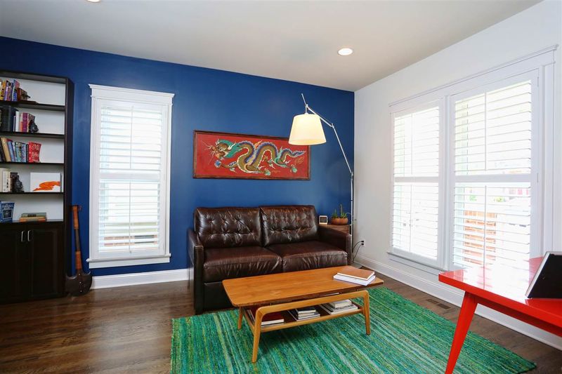 907 Edgewater Cir, Chapel Hill, NC 27516