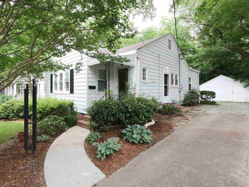 907 Englewood Ave, Durham, NC 27701
