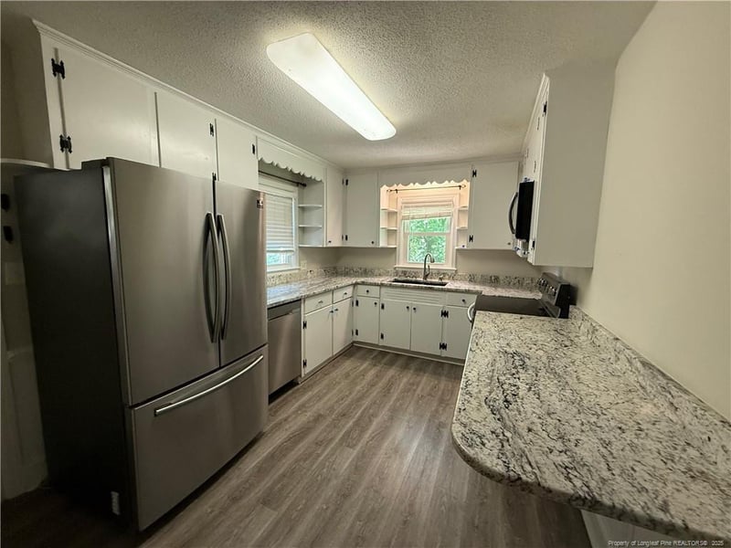 907 Evans Dr, Sanford, NC 27330