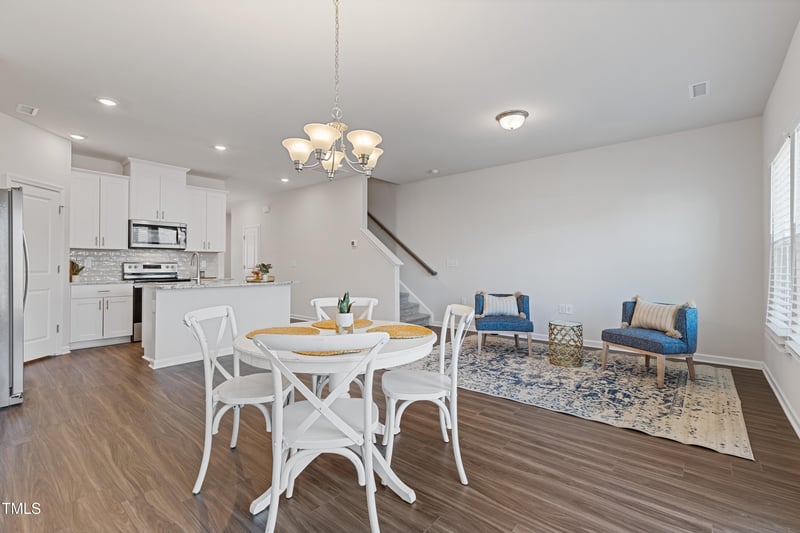 907 Field Ivy Dr, Fuquay Varina, NC 27526