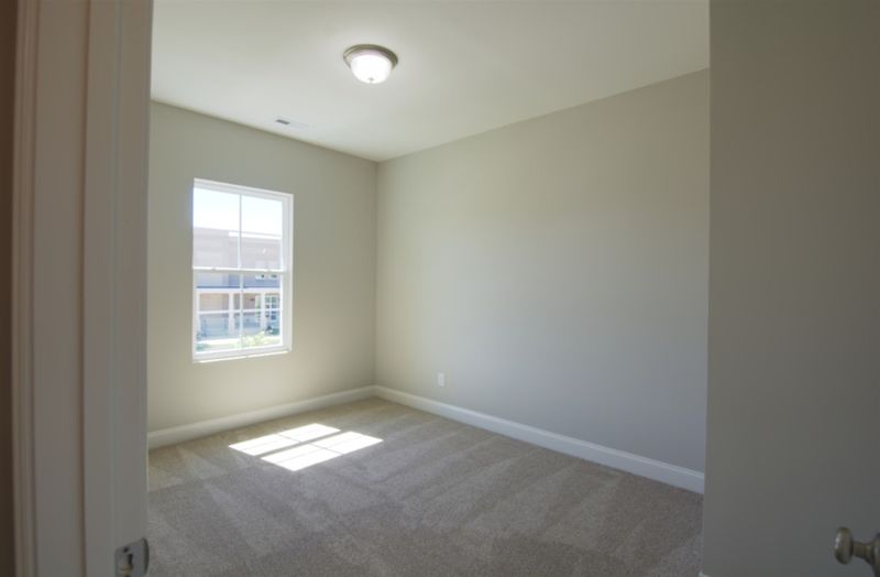 907 S Franklin St, Wake Forest, NC 27587