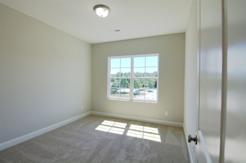 907 S Franklin St, Wake Forest, NC 27587