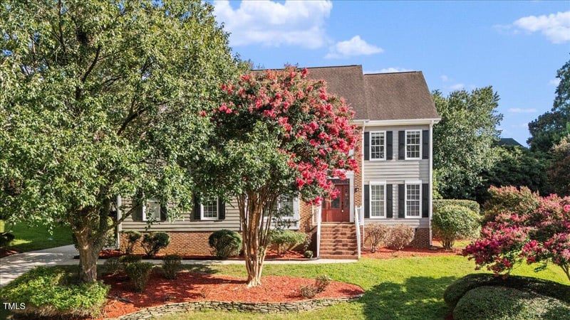 907 Haddon Hall Dr, Apex, NC 27502