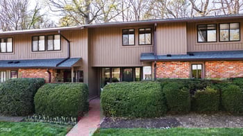 907 Oak Tree Dr, Chapel Hill, NC 27517