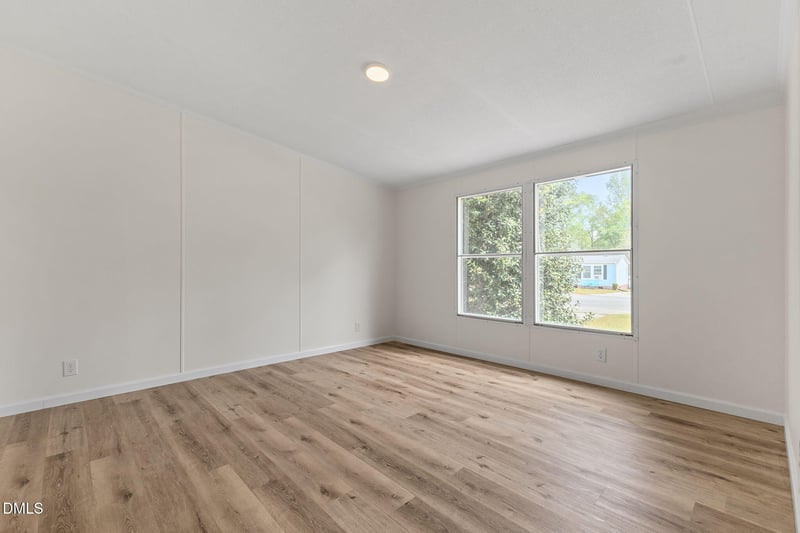 907 Sara Ln, Fayetteville, NC 28312