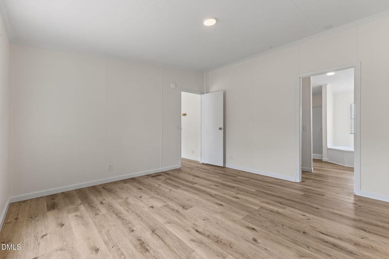 907 Sara Ln, Fayetteville, NC 28312