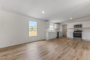 907 Sara Ln, Fayetteville, NC 28312