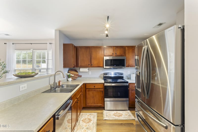 907 Savin Ldg, Knightdale, NC 27545