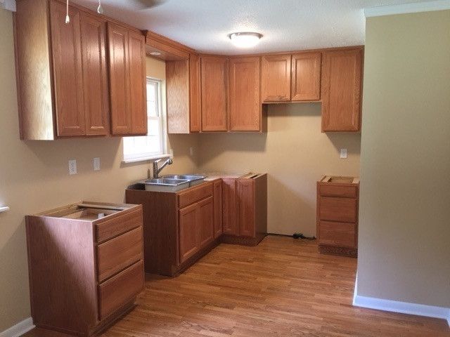 907 Shay Dr, Durham, NC 27704