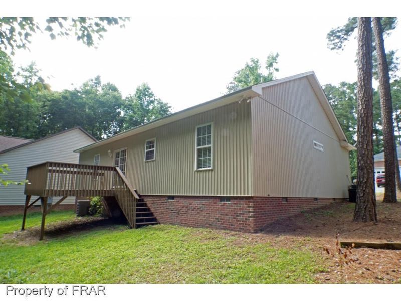 907 Windrace Trl, Sanford, NC 27332