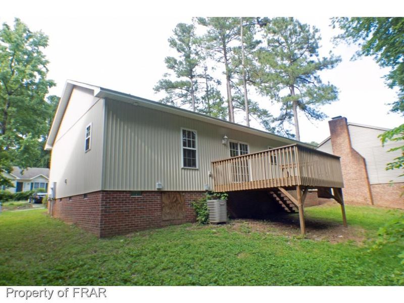 907 Windrace Trl, Sanford, NC 27332