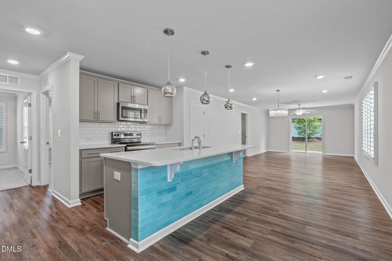 908 Bellewood Gardens Dr, Angier, NC 27501