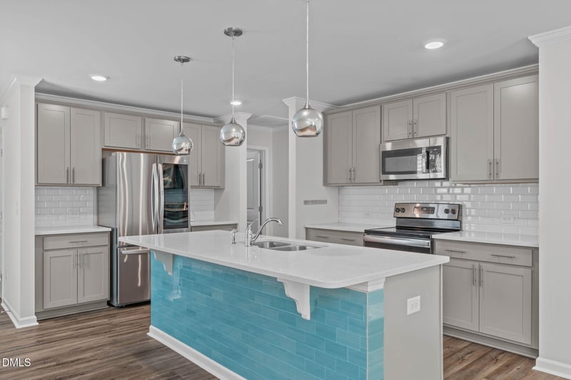 908 Bellewood Gardens Dr, Angier, NC 27501