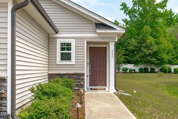 908 Bellewood Gardens Dr, Angier, NC 27501
