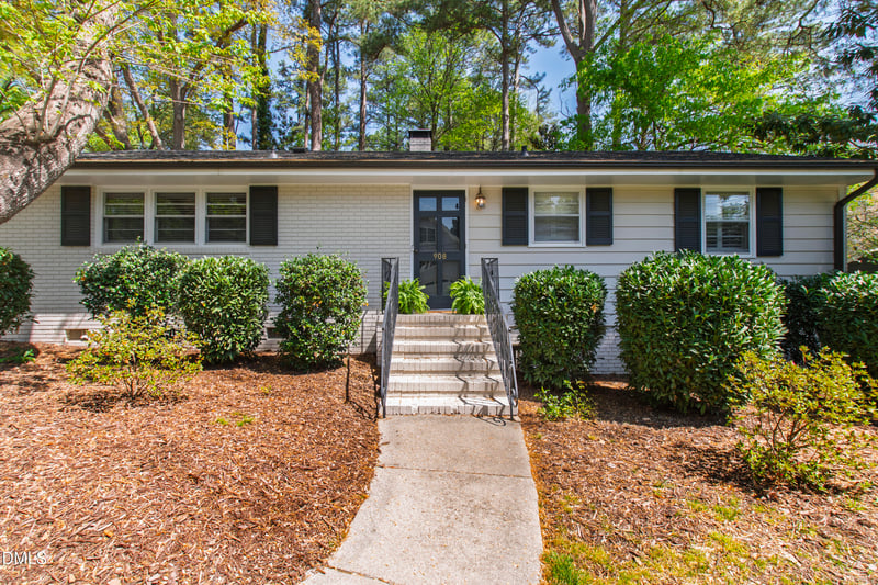 908 Brookwood Dr, Raleigh, NC 27607