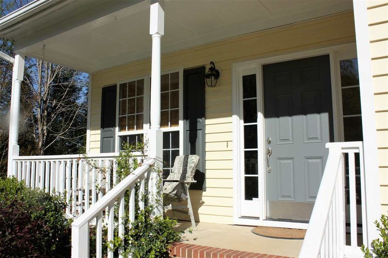 908 Cedar Downs Dr, Raleigh, NC 27607