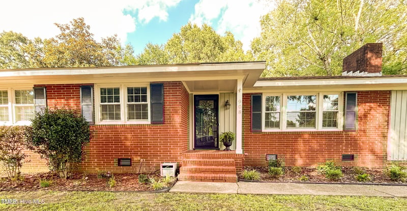 908 Church St, Zebulon, NC 27597