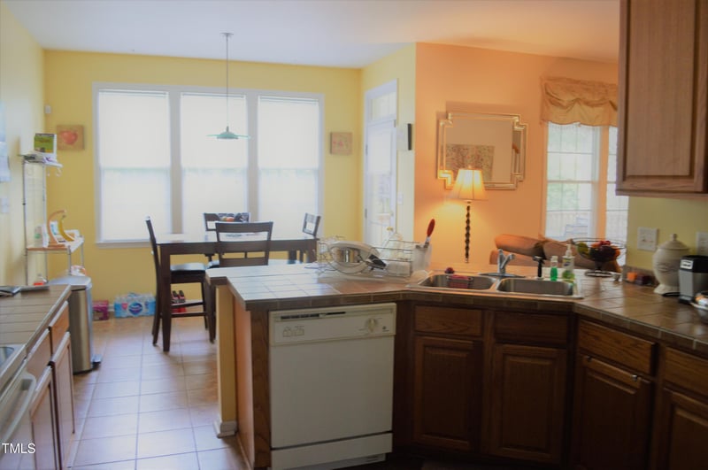 908 Clatter Ave, Wake Forest, NC 27587