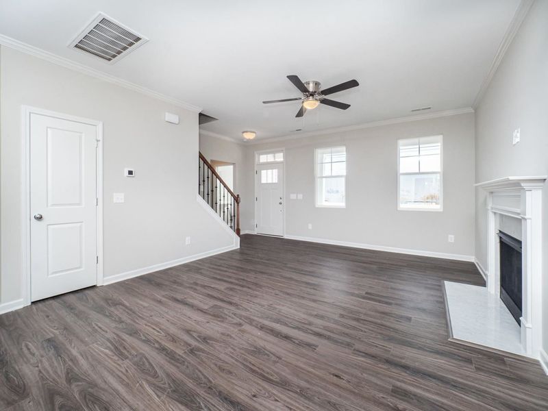 908 Flat Stone Dr, Fuquay Varina, NC 27526