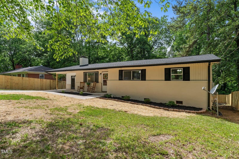 908 Garden St, Sanford, NC 27330