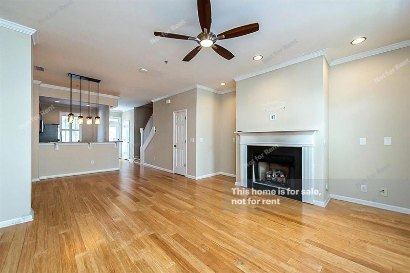 908 Highgrove Rd, Chapel Hill, NC 27516