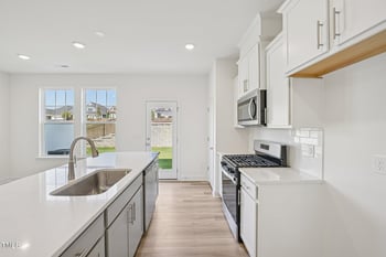 908 Kensley Grv Ln #68, Fuquay Varina, NC 27526