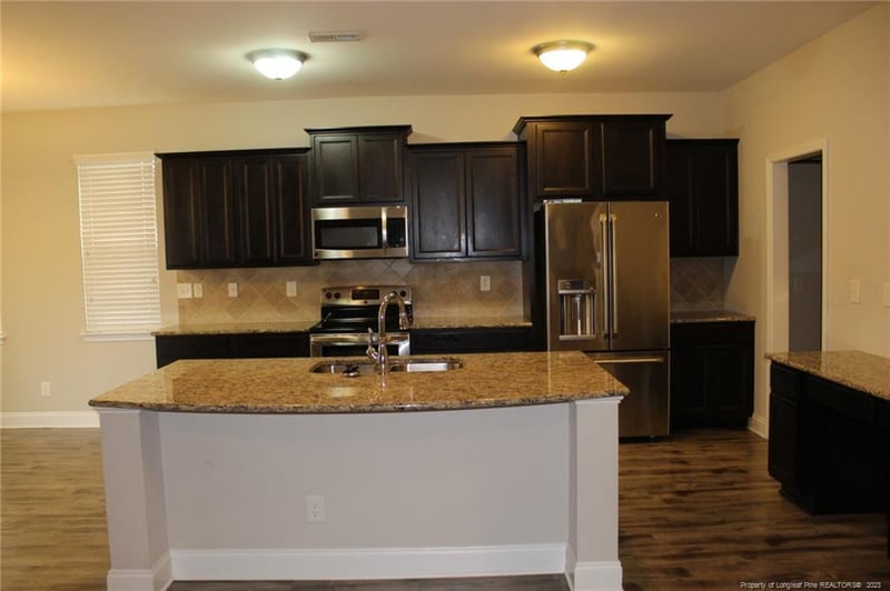 908 Liberty Ln, Fayetteville, NC 28311