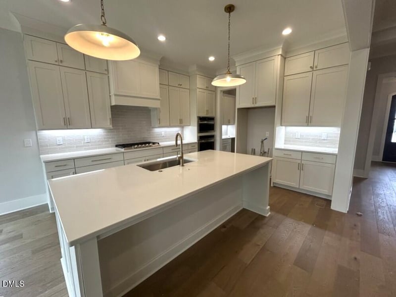 908 Lily Claire Ln, Fuquay Varina, NC 27526