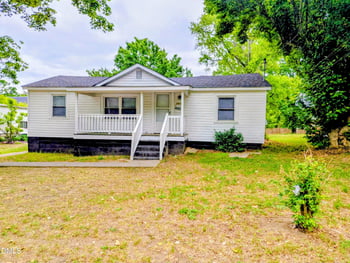 908 Main St, Louisburg, NC 27549