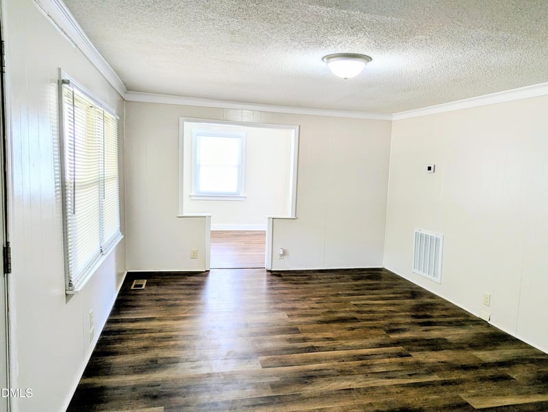 908 Main St, Louisburg, NC 27549