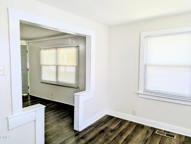 908 Main St, Louisburg, NC 27549