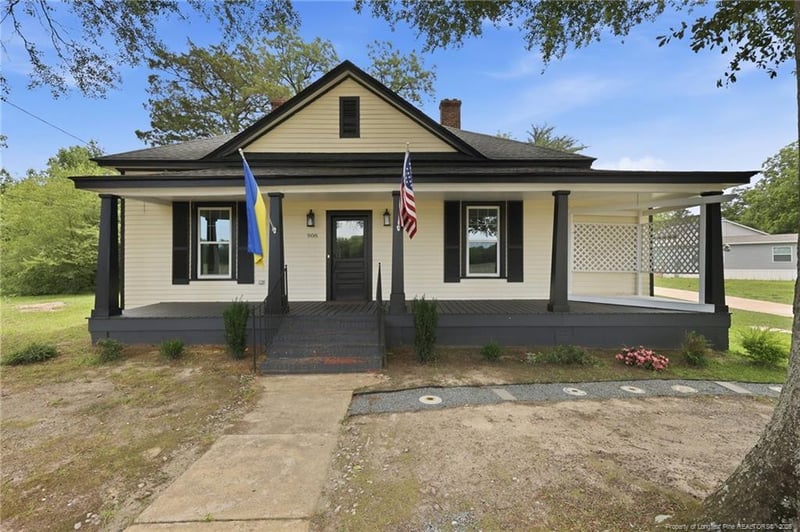 908 Middle Rd, Fayetteville, NC 28312